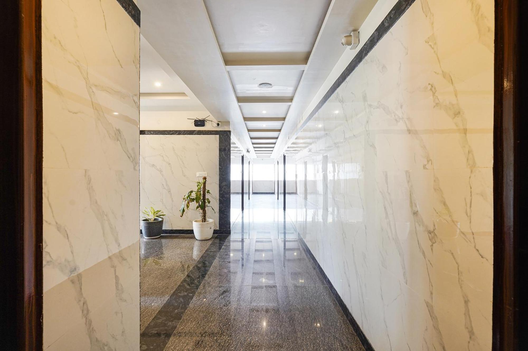 Fabhotel Prime Mayuri Residency Bangalore Exterior photo